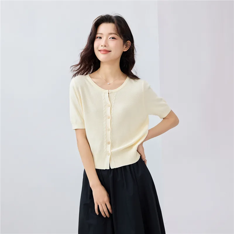 UNIQLO Knitwear Women's-18