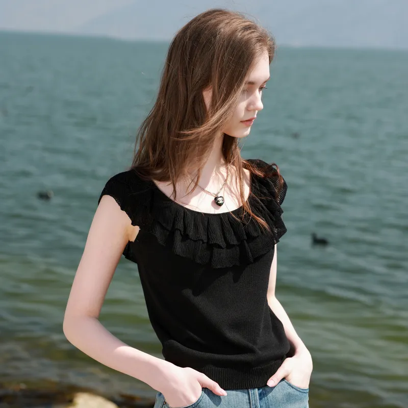 3COLOUR Knitwear Women's Classic Black-2
