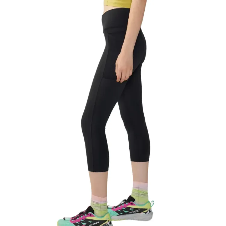 MOUNTAIN HARDWEAR Casual Shorts Women's Black-3