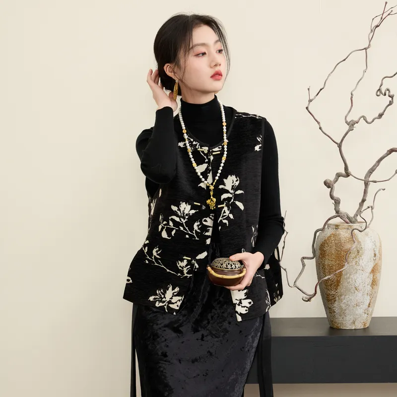 3COLOUR Vest Women's Black Rice Floral-3