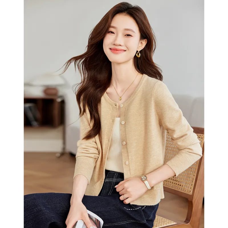 Love Elaine Knitwear Women's Khaki-7