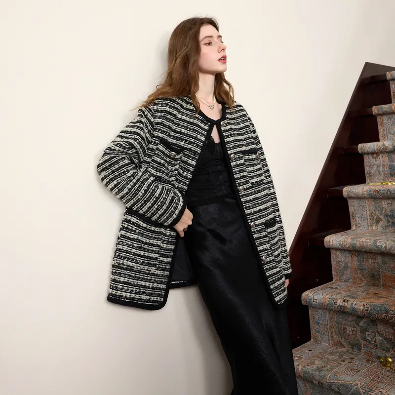 3COLOUR Cropped Coat Women's Black White Stripes-2