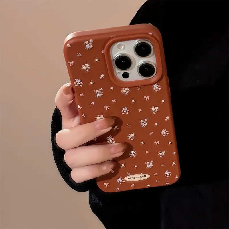 Cuttlefish Grid TPU Material Vintage Small Floral Creative Phone Case Compatible With Apple 16/15/14/13/12/11-1