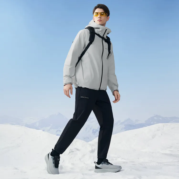 DESCENTE SKI STYLE Waterproof, Windproof, And Breathable Windbreaker Jacket Men's-18