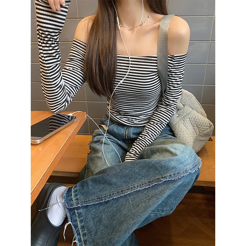ONE SHALLOW T Shirt Women's Black White Stripes-4
