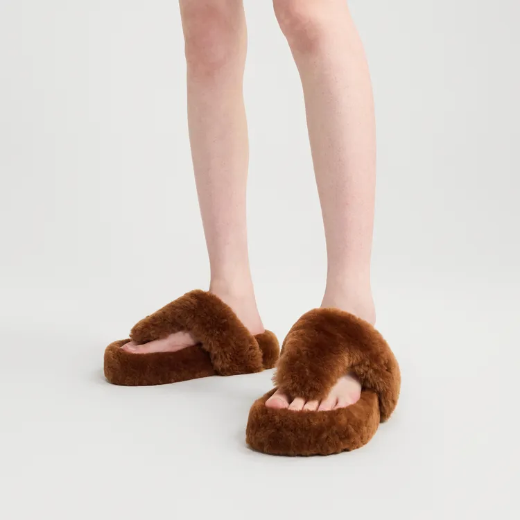 Lost In Echo Flip Flops Women's-9