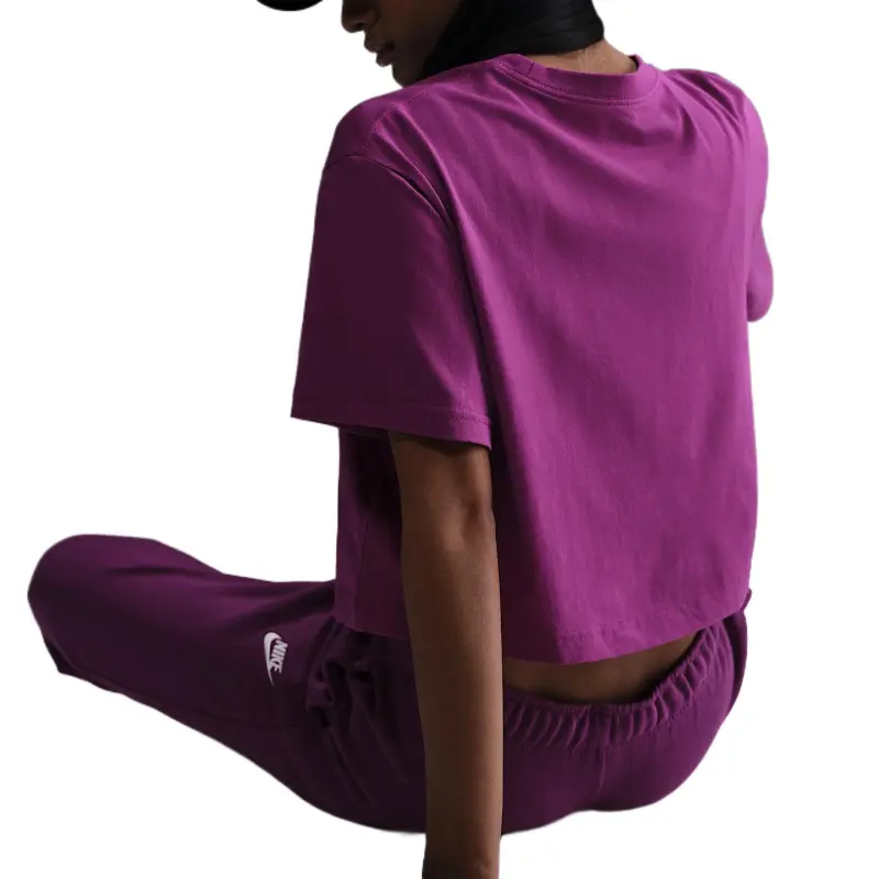 Nike Sportswear Essential Women's Cropped Logo T Shirt-1