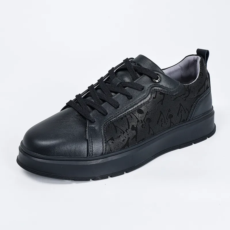 LESS IS MORE Low Top Skateboard Shoes Men's Black-1