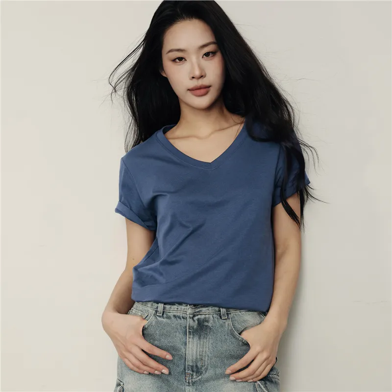 UNIQLO T Shirts Women's-9