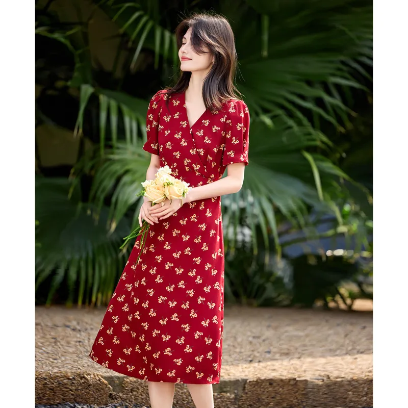 Still Quiet Short Sleeved Dress Women's Red Flower-0