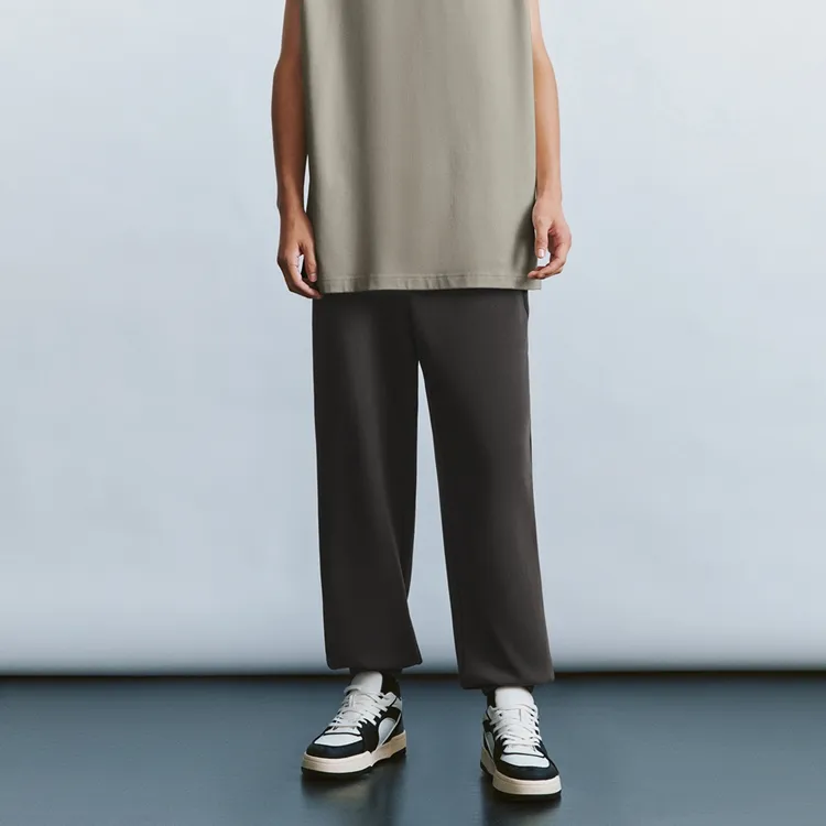 URBAN REVIVO Knitted Sweatpants Men-10