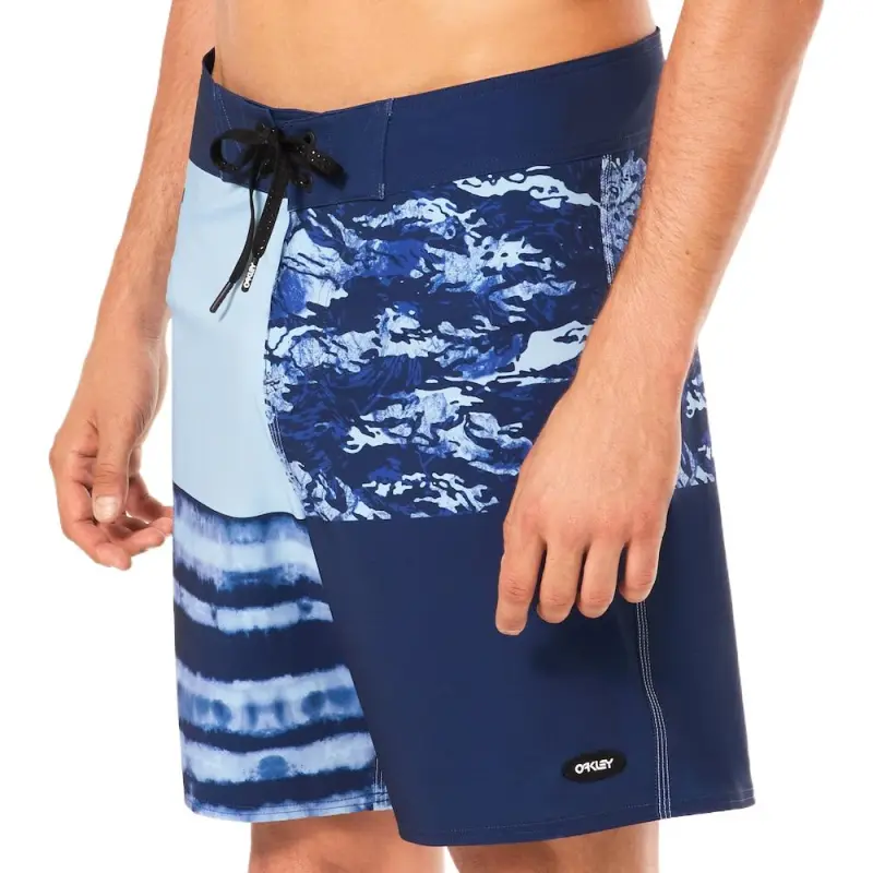 Oakley Beach Shorts Men Blue-5