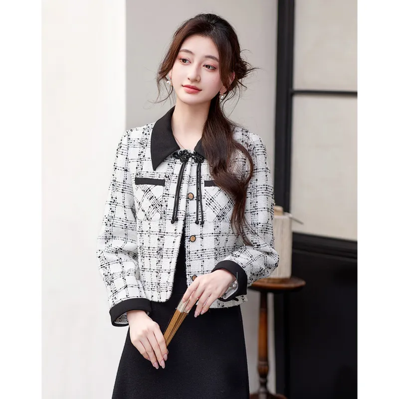 Like The Age Of Water Velvet feel Coat Women's Beige-3
