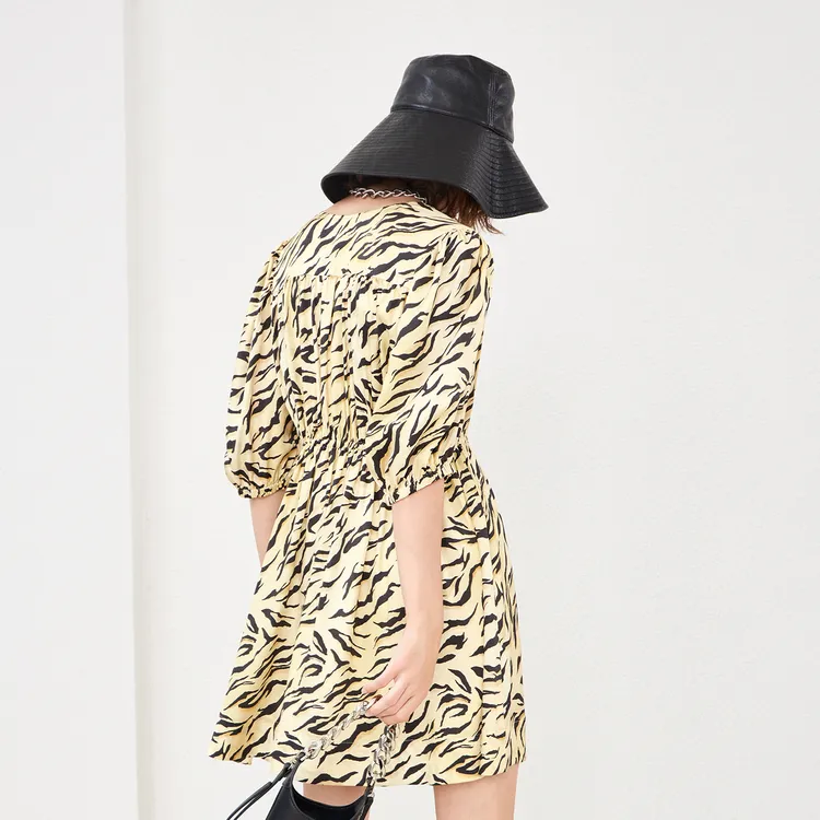 MO&CO Short Sleeved Dresses Women's Two Tone Tiger Print-2