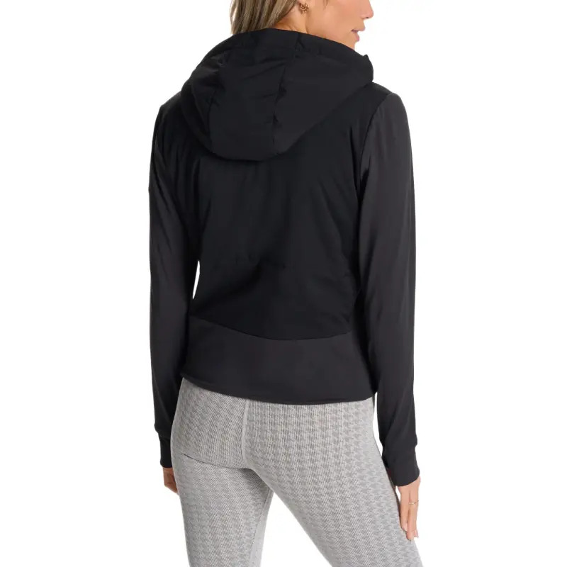 Vuori Puffer Jackets Women's-1