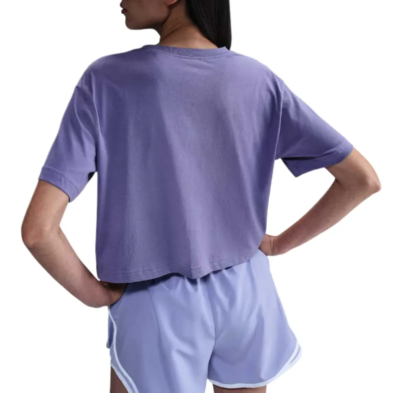 Nike Sportswear Essential Women's Cropped Logo T Shirt-1