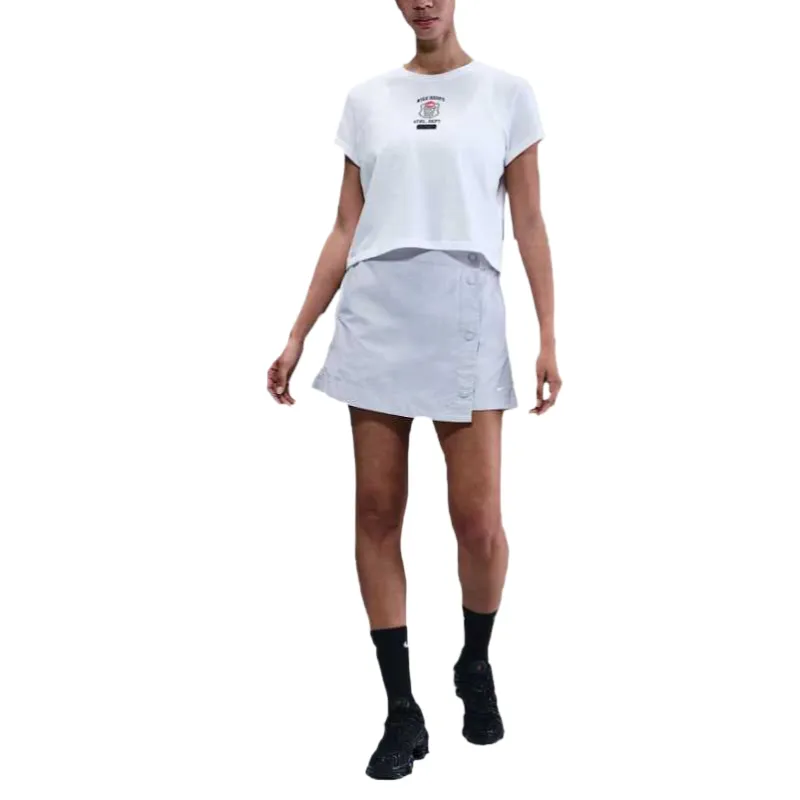 Nike Club Women's Cropped T Shirt-2