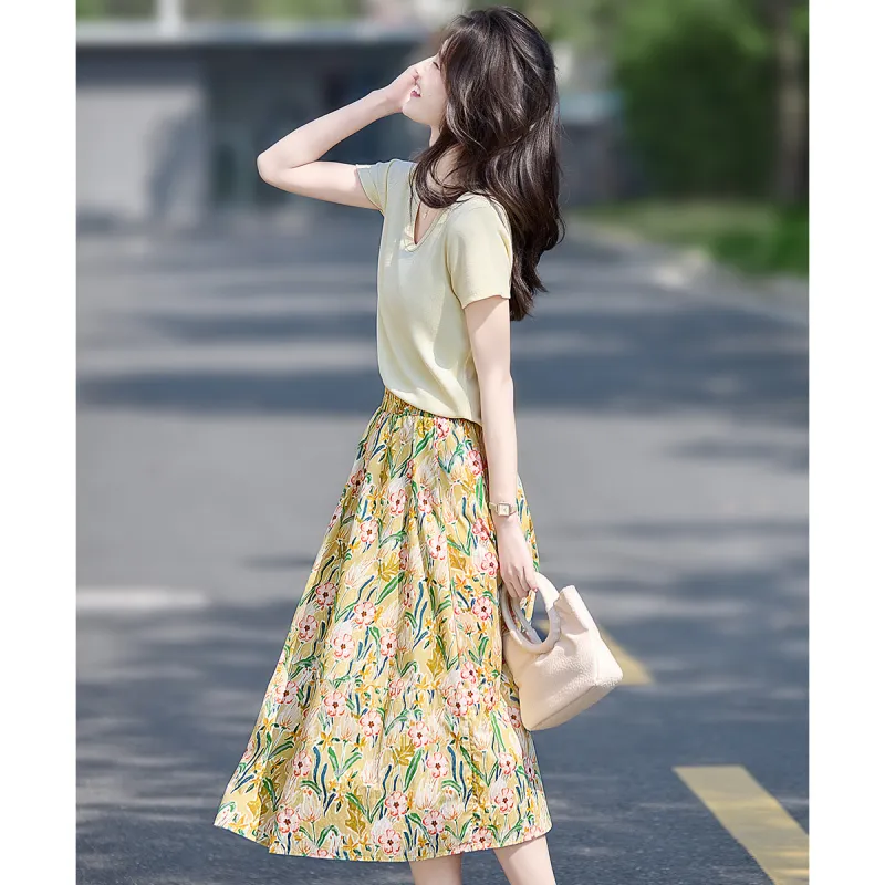 Still quiet Two Piece Skirt Sets Women's Apricot/Multicolor-2