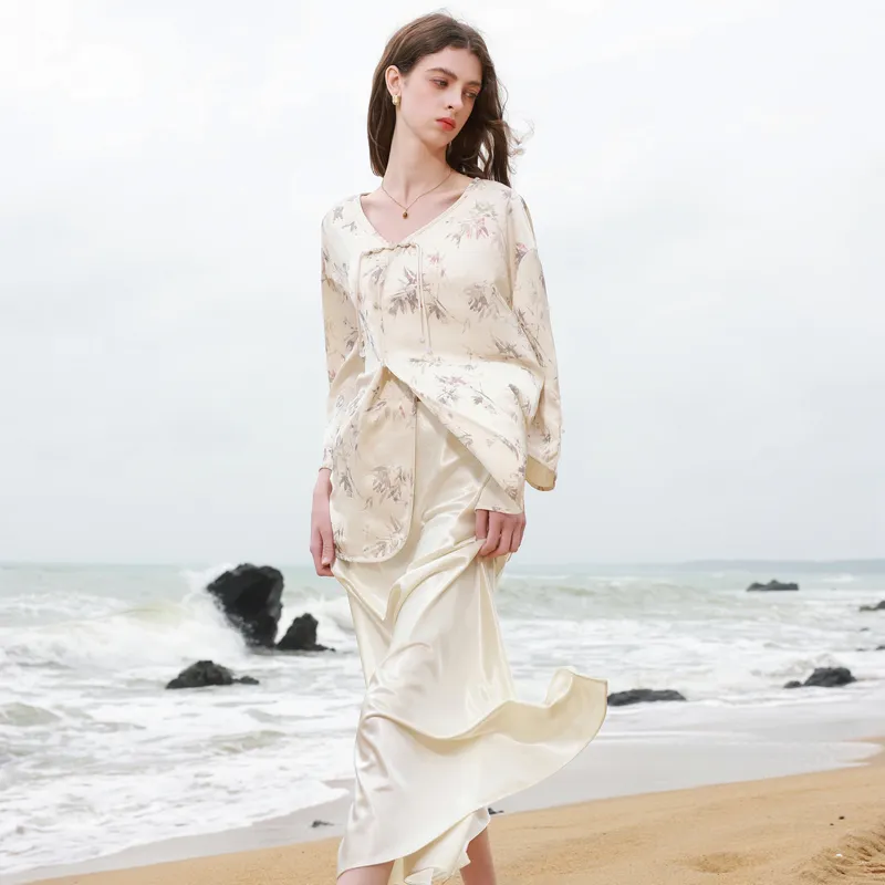 3COLOUR Cropped Coat Women's Apricot Floral-5