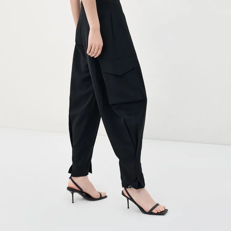 MO&CO Cargo Pants Women's Black-3