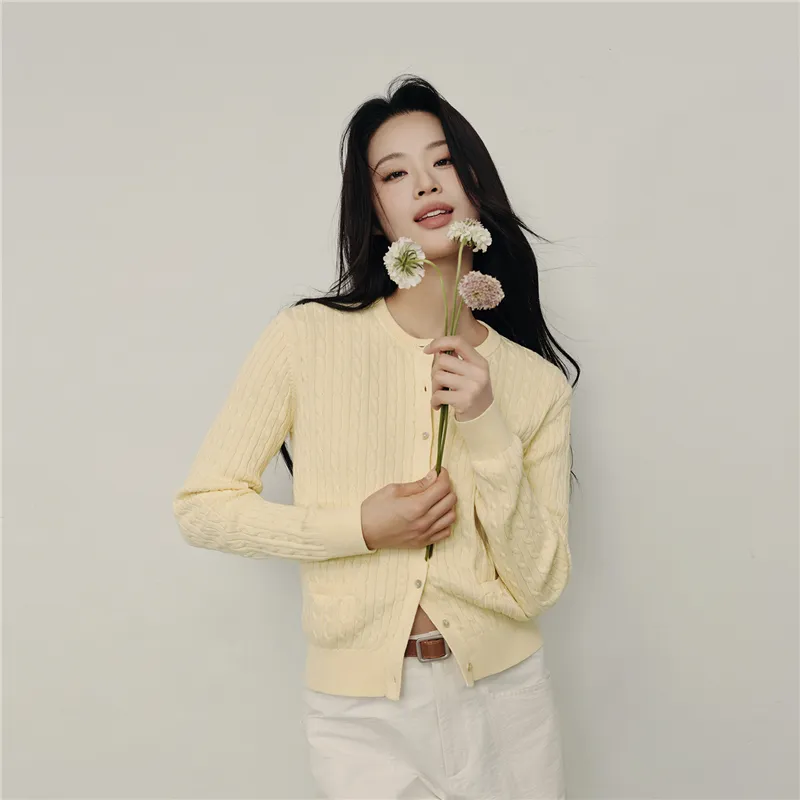 UNIQLO Knitwear Women's-4