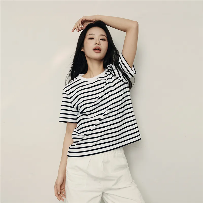 UNIQLO T Shirts Women's-11