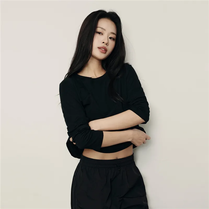UNIQLO T Shirts Women's-11