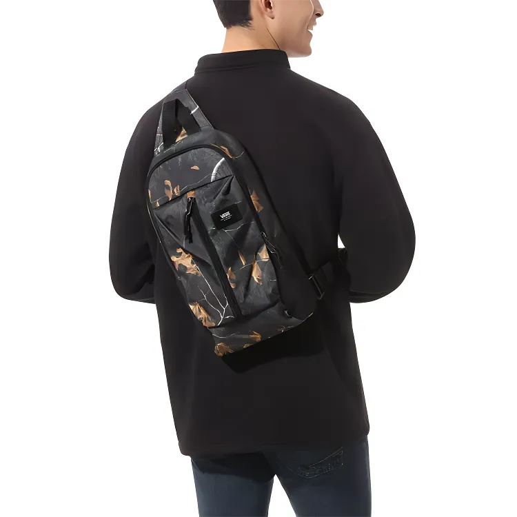 Vans REALTREE XTRA® Collaboration Limited Edition Print Sling Bag Unisex Black-4