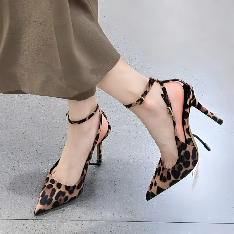 Lan Miao Slim Heel High Heels Women's Black Leopard Print-3