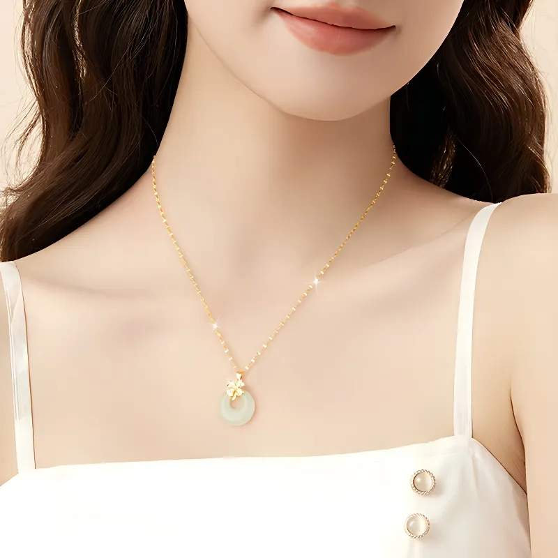 Bear Silversmith Chalcedony Necklaces Women's-6