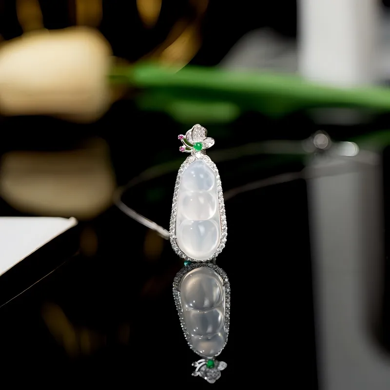 Xifeng Building Chalcedony Necklace With Butterfly Clasp Women's-3