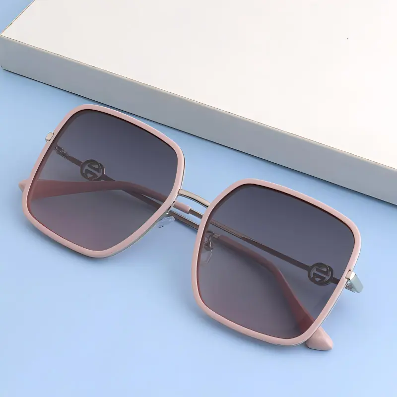 Gameking Square Sunglasses Unisex-2