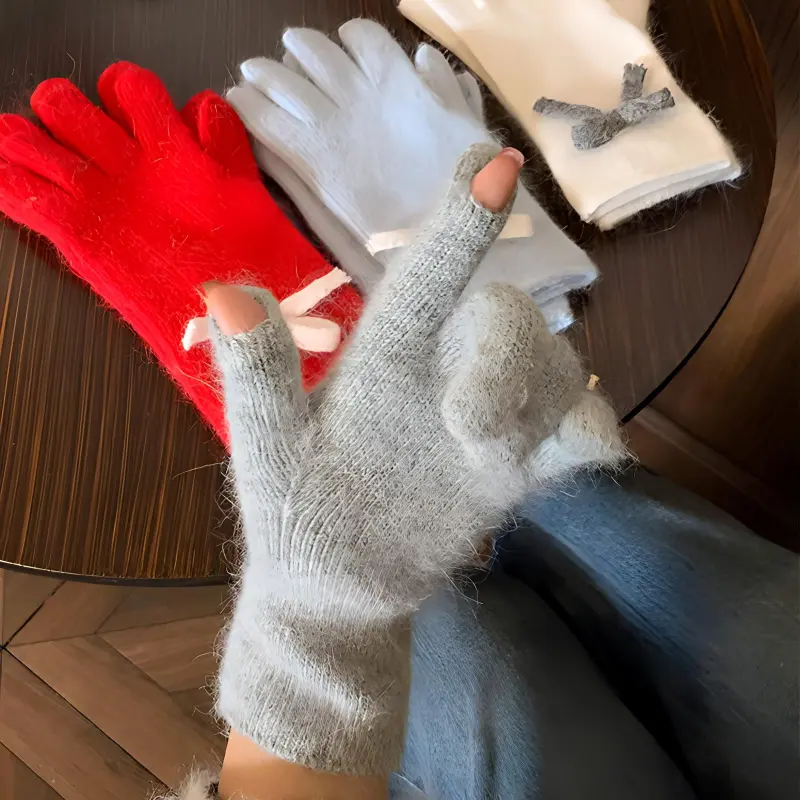 Peach Tea Yarn Knit Gloves Women's-2