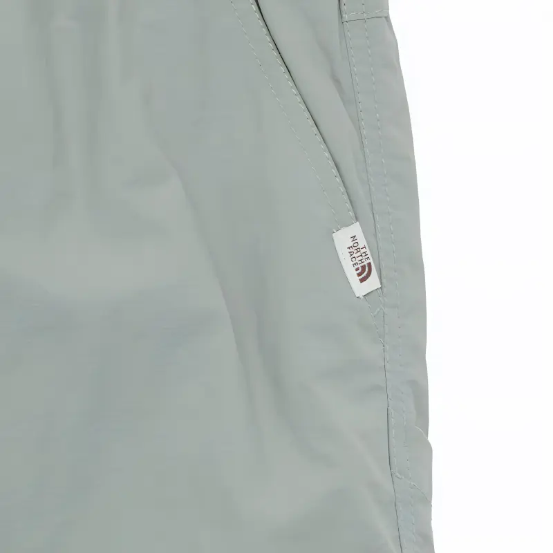 THE NORTH FACE Casual Shorts Unisex Light Green-3