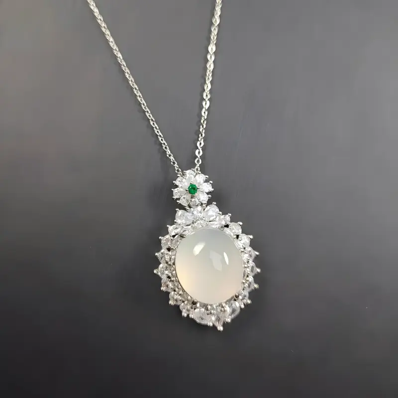 YOULING Chalcedony Jade Necklaces Unisex-1