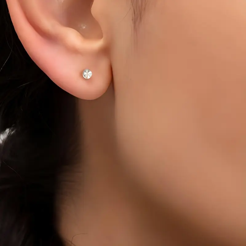 Monica Vinader 14kt White Gold Siren Star Single Earring-2