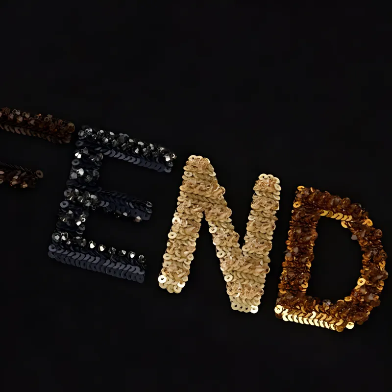 FENDI Logo Embellished Crewneck T Shirt-4