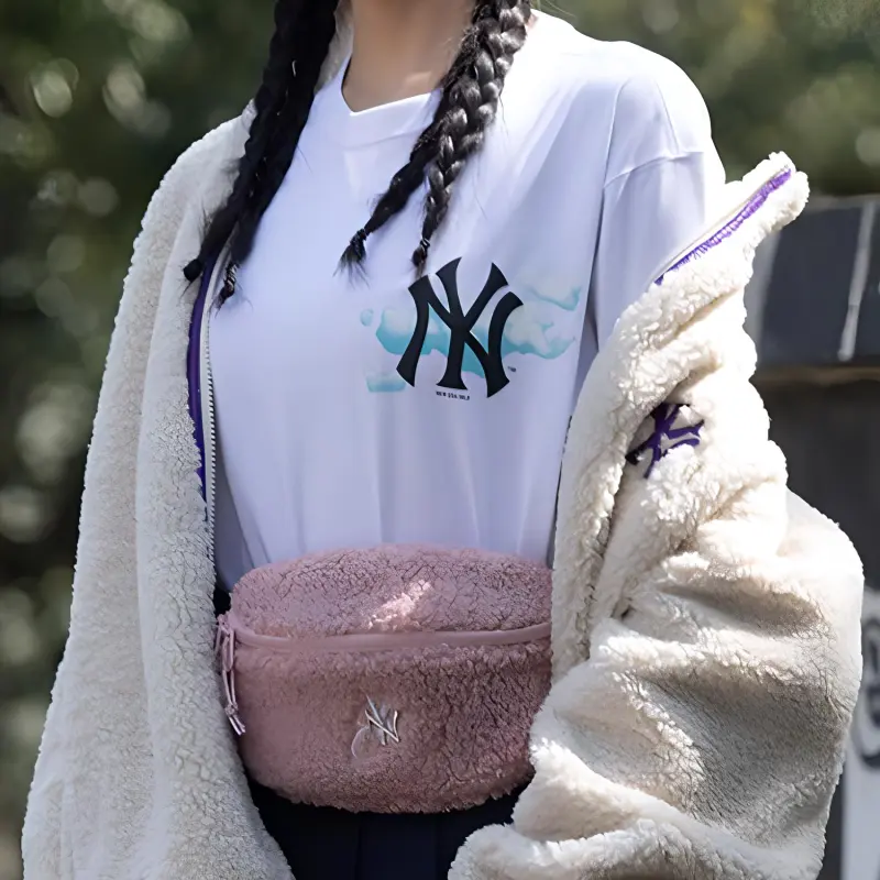 New Era × MLB Collaboration Wool One Shoulder Crossbody Fanny Pack Medium Size Unisex Pink-4