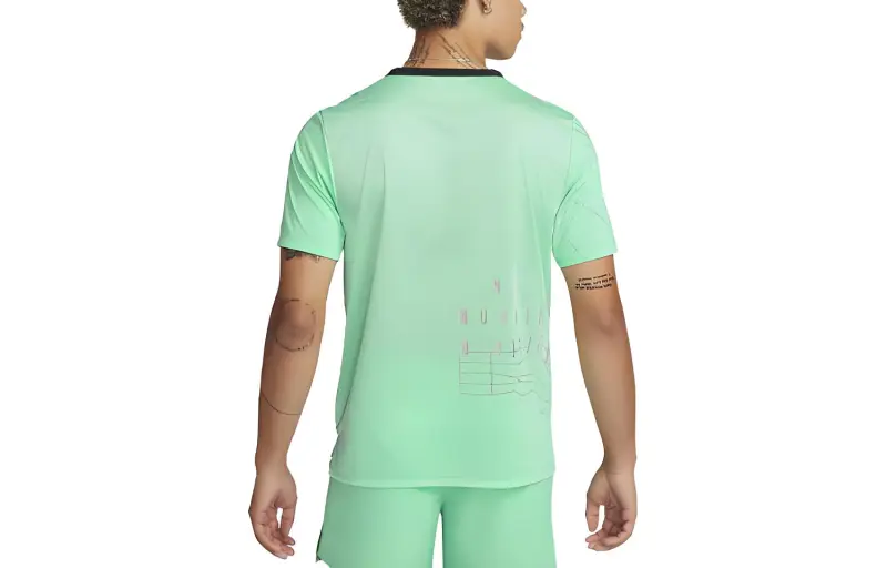 Nike Dri-FIT Run Division Rise 365 T-Shirt Men's Green Light-1