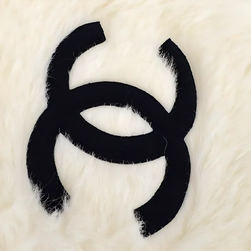 CHANEL 1990-2000s Cc Brushed Scarf-2