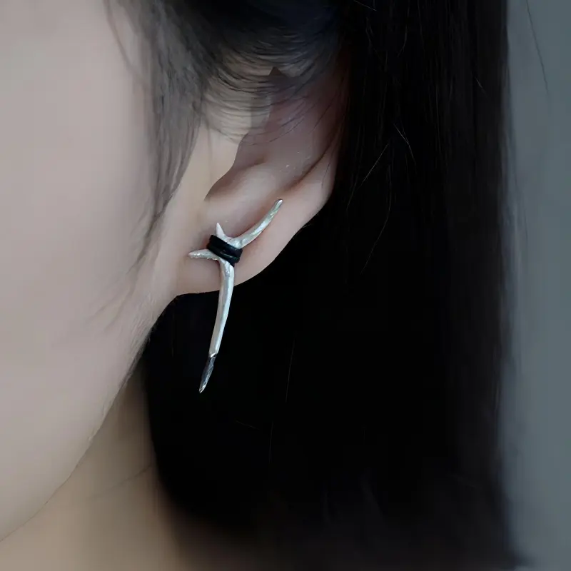 M.Wong Stud Earrings Unisex-1