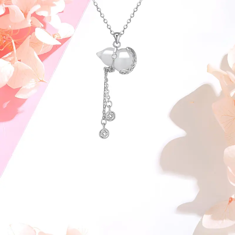CHINA GOLD Chalcedony Necklaces Women's-4