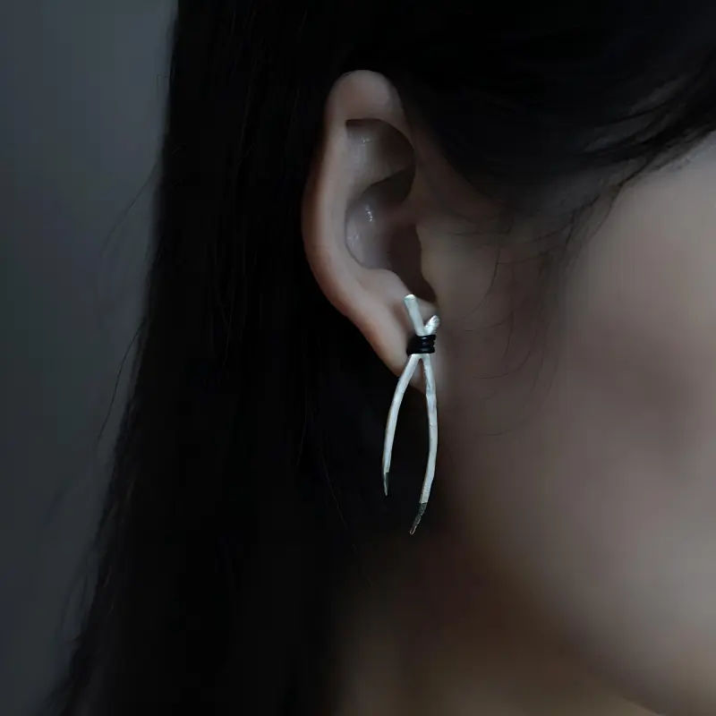 M.Wong Stud Earrings Unisex-1