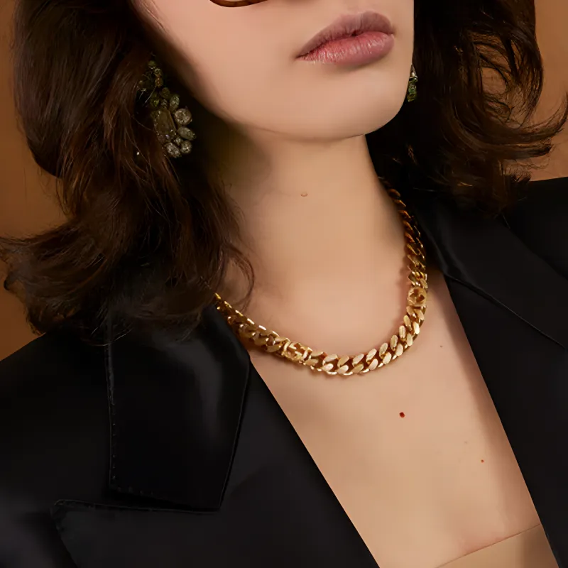 GUCCI Necklace With Interlocking G-2