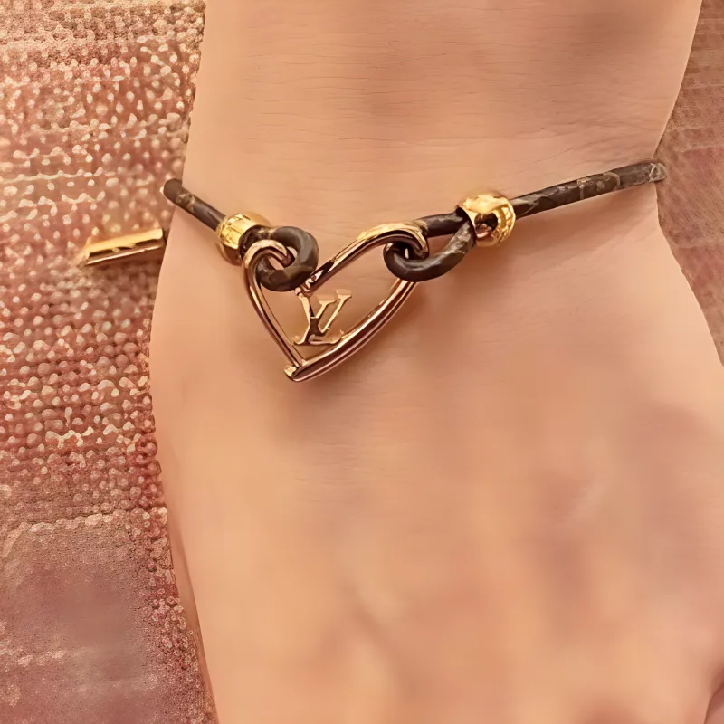 LOUIS VUITTON Fall In Love Bracelet-1