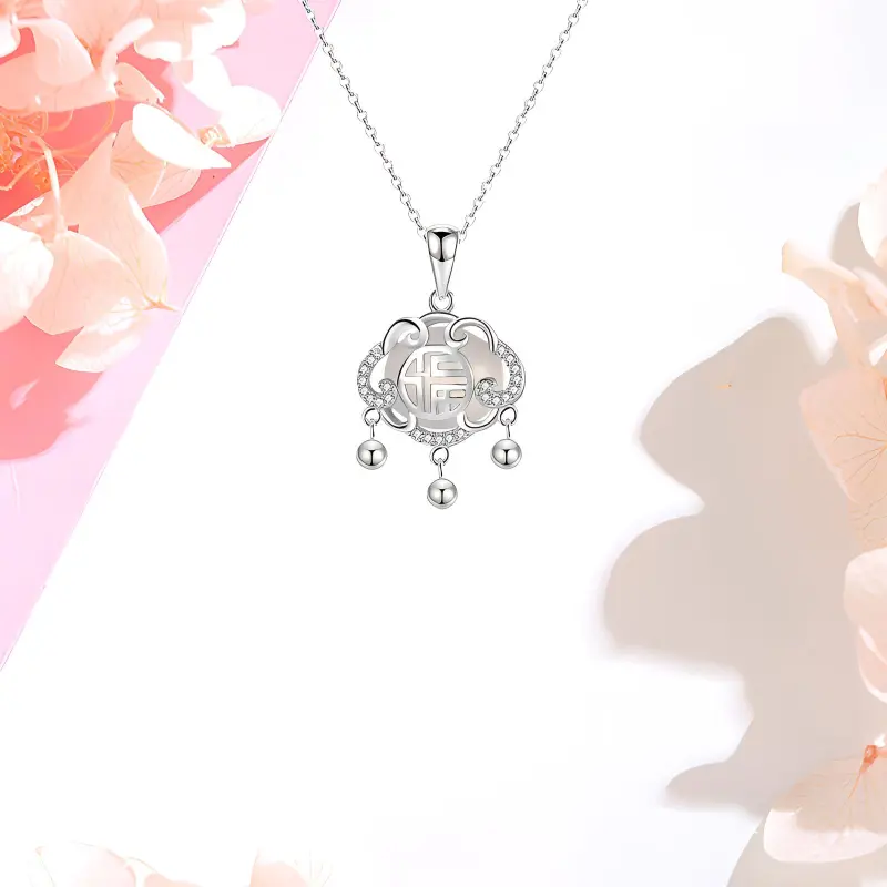 CHINA GOLD Chalcedony Necklaces Women's-1