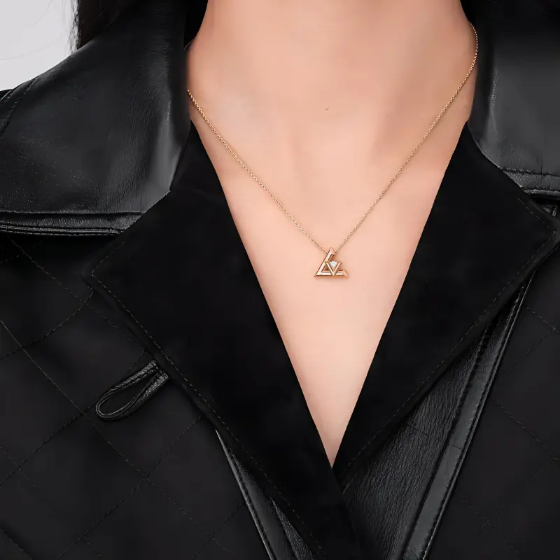 Lv Lv Volt One Small Pendant Pink Gold And Diamond-2