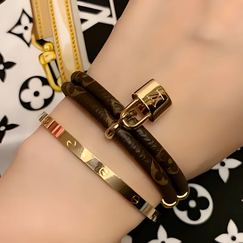 LOUIS VUITTON Keep It Twice Bracelet-1
