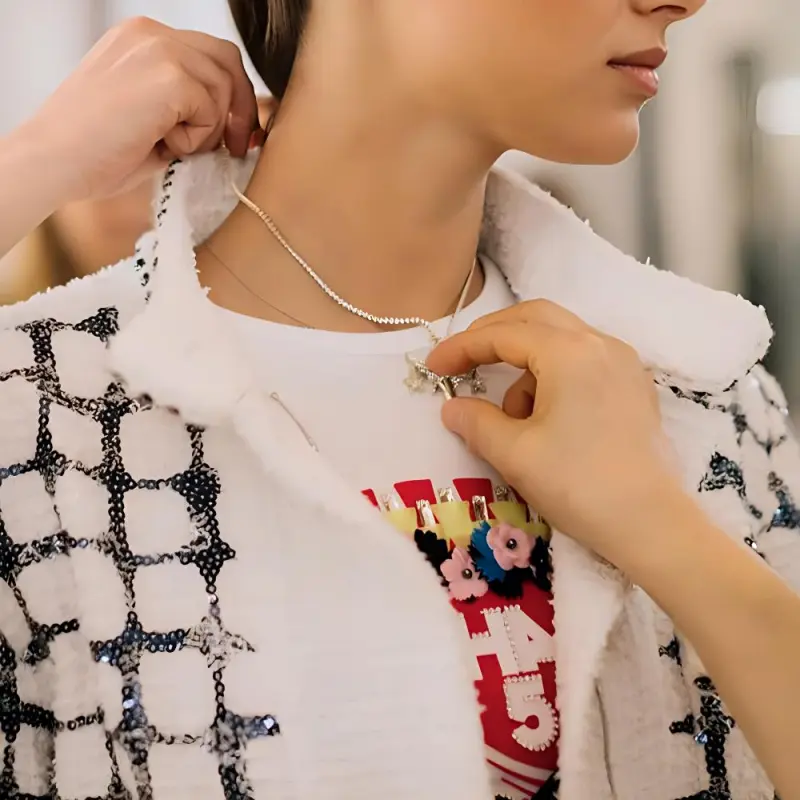 CHANEL T-Shirts Women's White-4