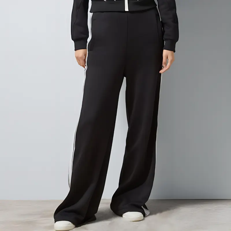 GUCCI Logo Embroidered Pants-1